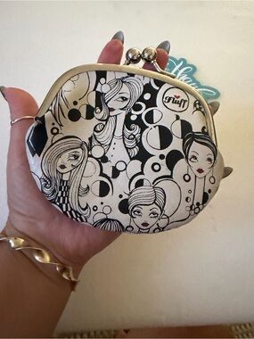 fluff Black & White Retro Illustrated Kiss-Lock Coin Purse